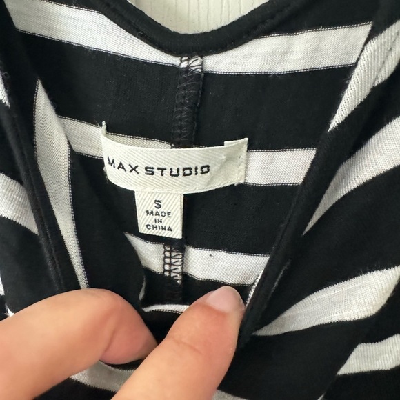 Max studio black and white striped tank top women’s small - Picture 5 of 6